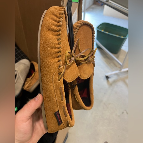 Canadian brand moccasins - Picture 1 of 2